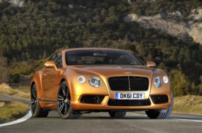 Η Bentley σε 4θυρο κουπέ